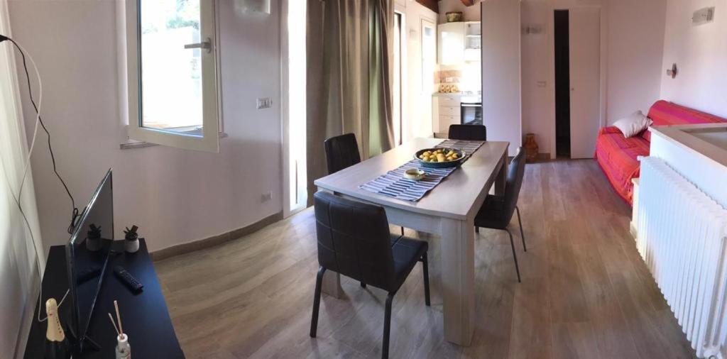 Casa Vacanza Cundari Castelmola Exteriör bild